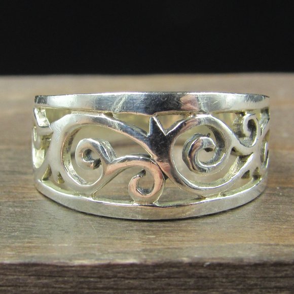 Jewelry - Size 7.5 Sterling Silver Fancy Filigree Design Band Ring